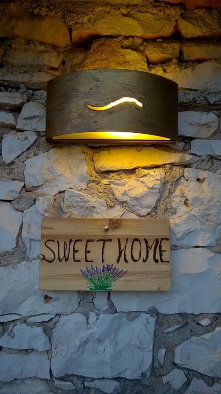 אומאג Holiday House Sweet Home מראה חיצוני תמונה