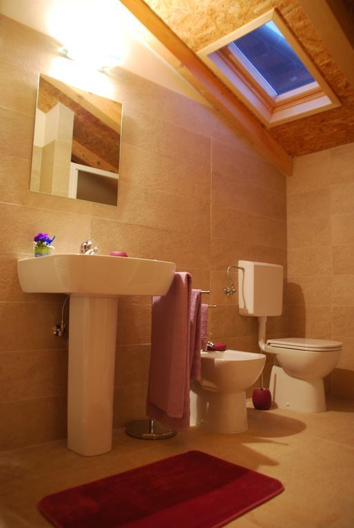 אומאג Holiday House Sweet Home מראה חיצוני תמונה